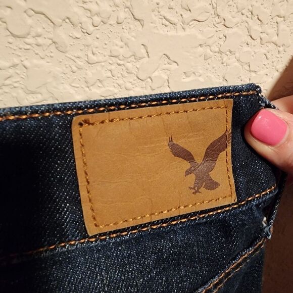 American Eagle Outfitters- Women’s Dark Wash Tom Girl 5-Button Jeans, Size 0 - Picture 6 of 6